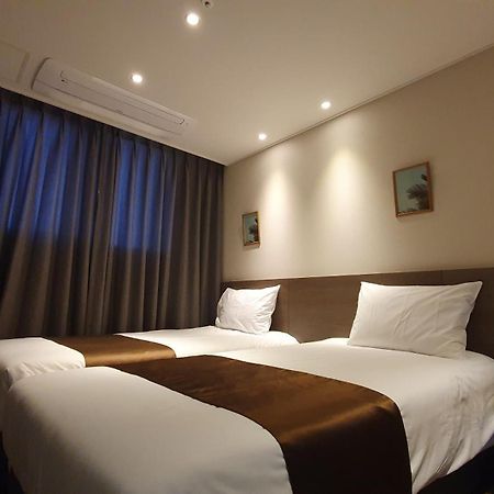 Grandmillions Hotel Seogwipo Zewnętrze zdjęcie