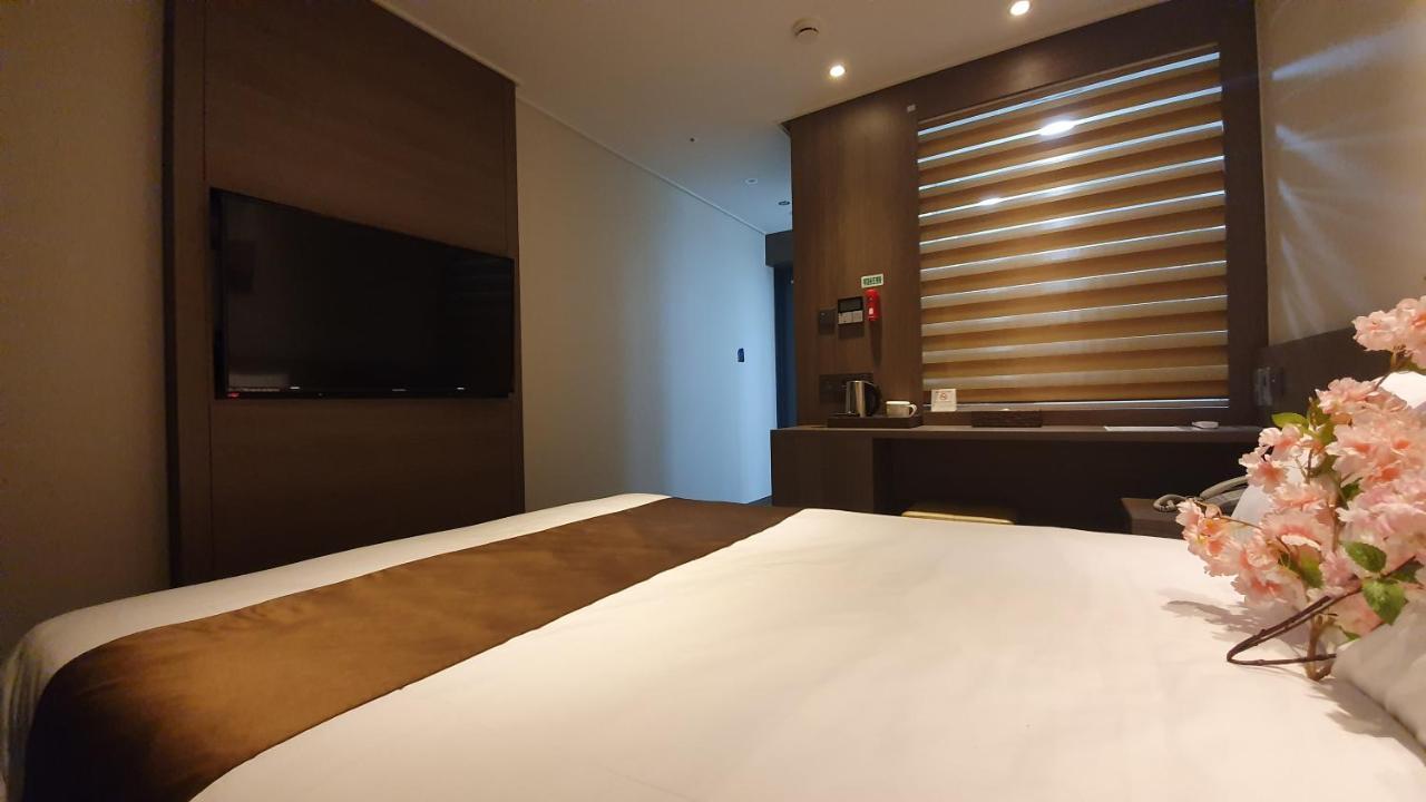 Grandmillions Hotel Seogwipo Zewnętrze zdjęcie
