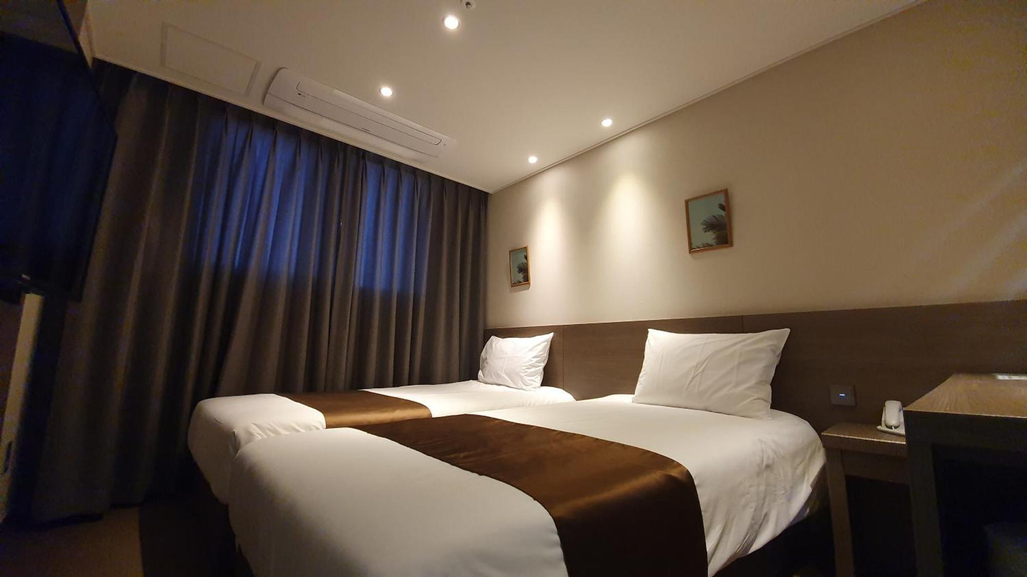 Grandmillions Hotel Seogwipo Zewnętrze zdjęcie
