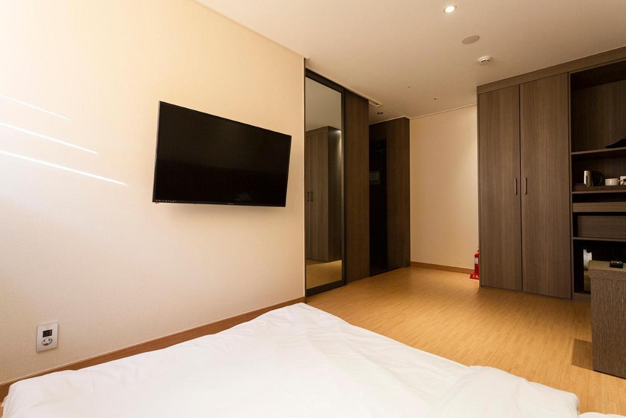 Grandmillions Hotel Seogwipo Zewnętrze zdjęcie